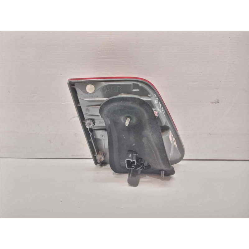 Recambio de piloto trasero derecho interior para toyota avensis (t27) executive referencia OEM IAM ASR - Negro 3