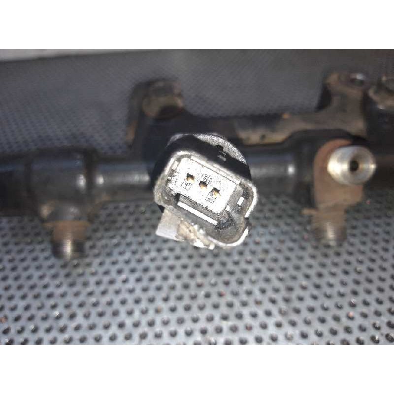 Recambio de rampa inyectora para kia carnival ii 2.9 cdri ex referencia OEM IAM 315004X500 - Negro 4