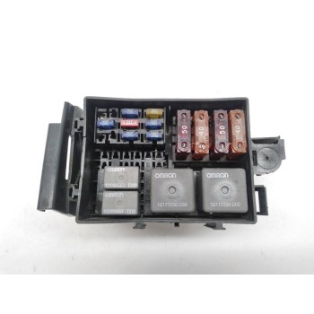CAJA RELES / FUSIBLES 