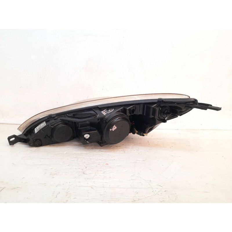 Recambio de faro derecho para peugeot 407 st confort pack referencia OEM IAM 0301213272 2