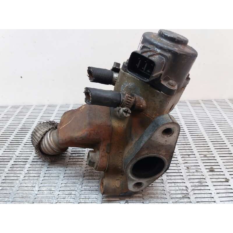 Recambio de valvula egr para nissan cabstar e 3.0d referencia OEM IAM - Blanco 2