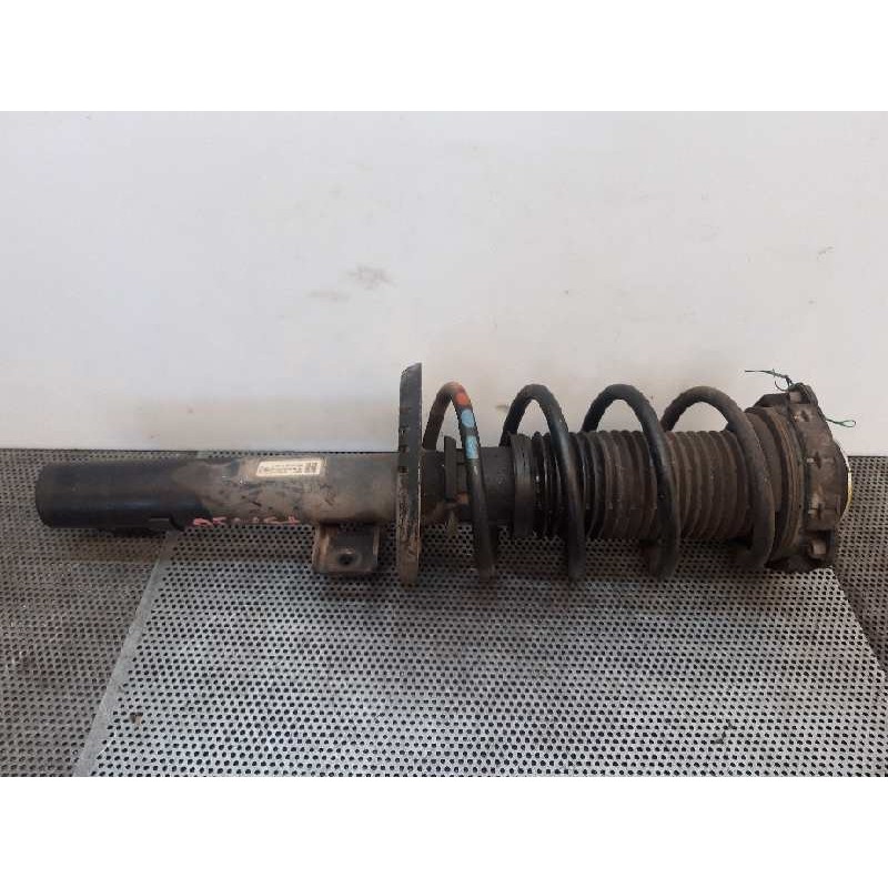 Recambio de amortiguador delantero derecho para volkswagen polo (9n1) 1.2 12v referencia OEM IAM   