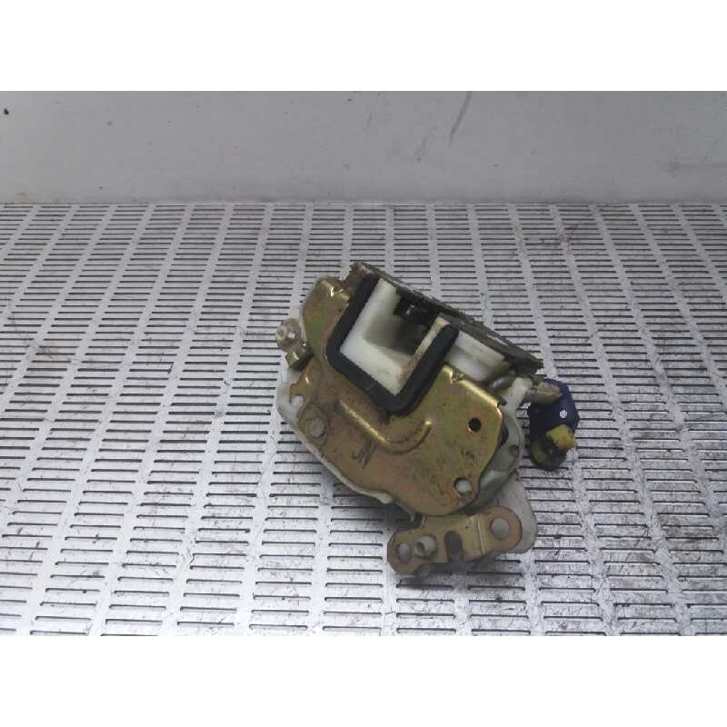 Recambio de cerradura puerta delantera derecha para nissan serena (c23m) 1.6 cat referencia OEM IAM   