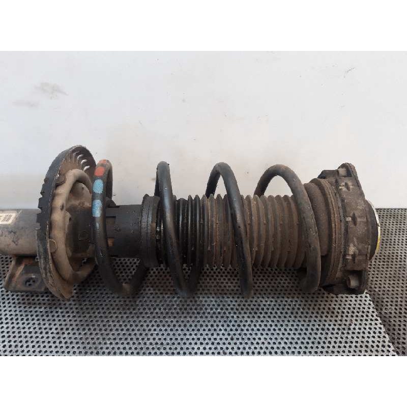 Recambio de amortiguador delantero derecho para volkswagen polo (9n1) 1.2 12v referencia OEM IAM - Gris 3