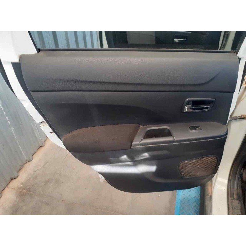 Recambio de guarnecido puerta trasera izquierda para mitsubishi asx (ga0w) challenge 2wd referencia OEM IAM - Blanco 2