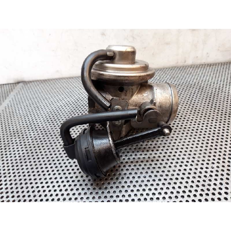 Recambio de valvula egr para seat ibiza (6l1) sport referencia OEM IAM 038129637B  