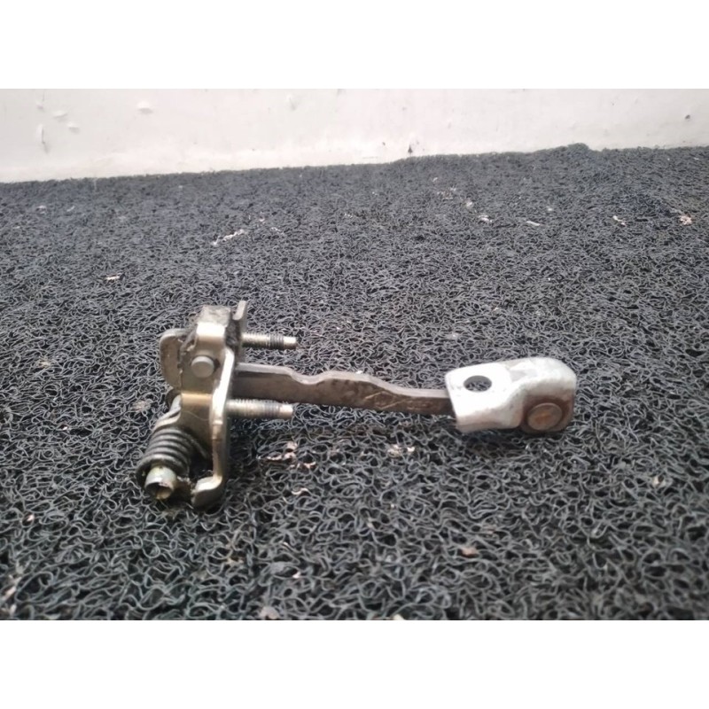 Recambio de retenedor puerta delantera izquierda para dacia logan ii ambiance referencia OEM IAM - Blanco 3