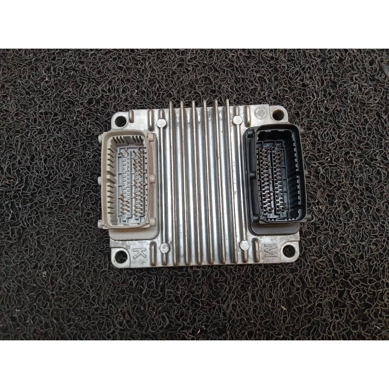 Recambio de centralita motor uce para chevrolet aveo lt referencia OEM IAM 96436779  