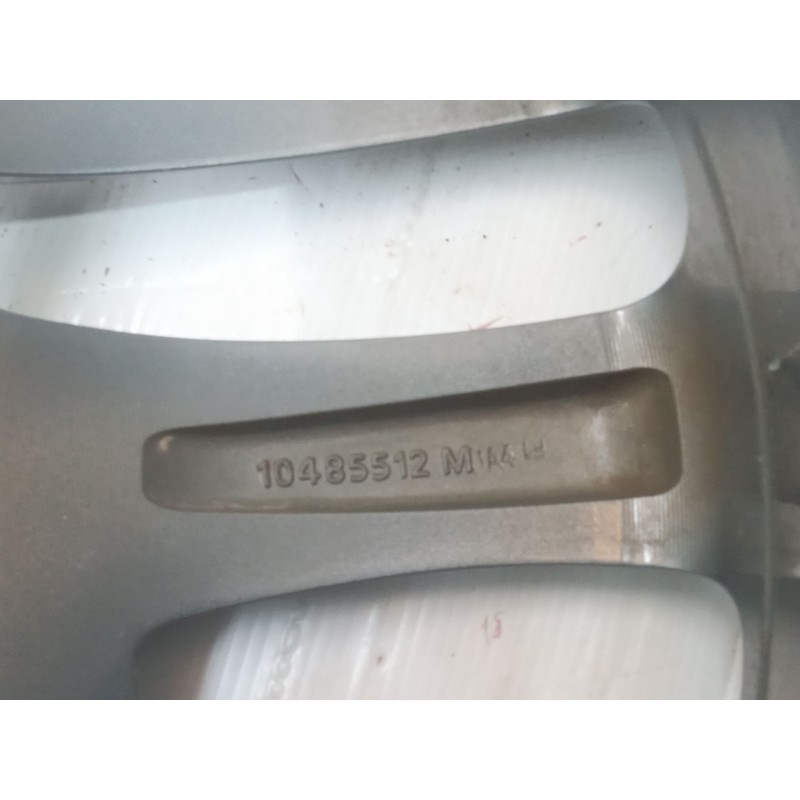 Recambio de llanta para mg mg hs (as23) 1.5 t (sas23) referencia OEM IAM 10485512M  