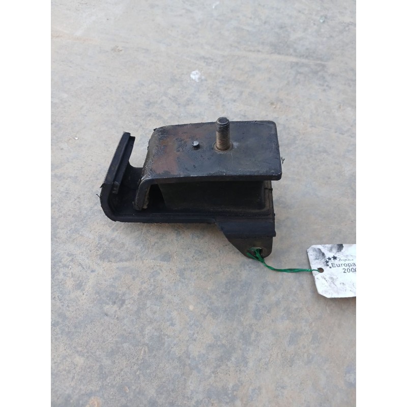 Recambio de soporte motor izquierdo para nissan serena (c23m) 1.6 cat referencia OEM IAM 11210 4
