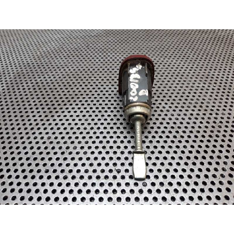 Recambio de bombin puerta delantera derecha para volkswagen passat berlina (3b2) comfortline referencia OEM IAM 2
