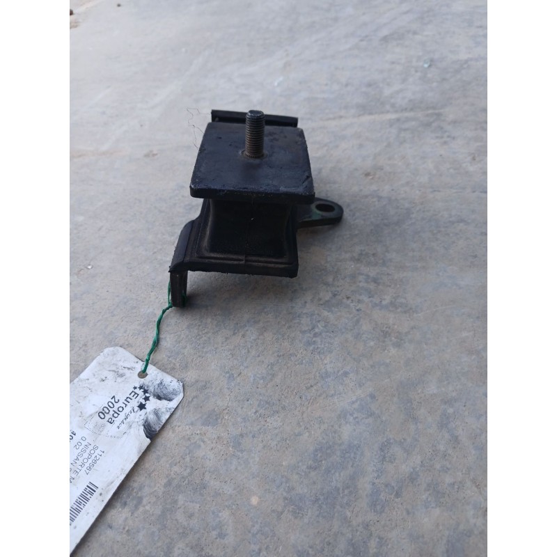 Recambio de soporte motor izquierdo para nissan serena (c23m) 1.6 cat referencia OEM IAM 11210 5