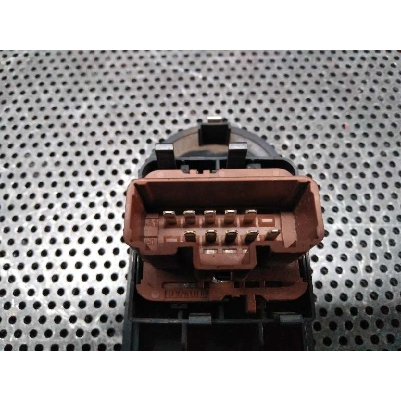 Recambio de mando elevalunas delantero izquierdo para renault clio iii 2.0 16v referencia OEM IAM - Naranja 2