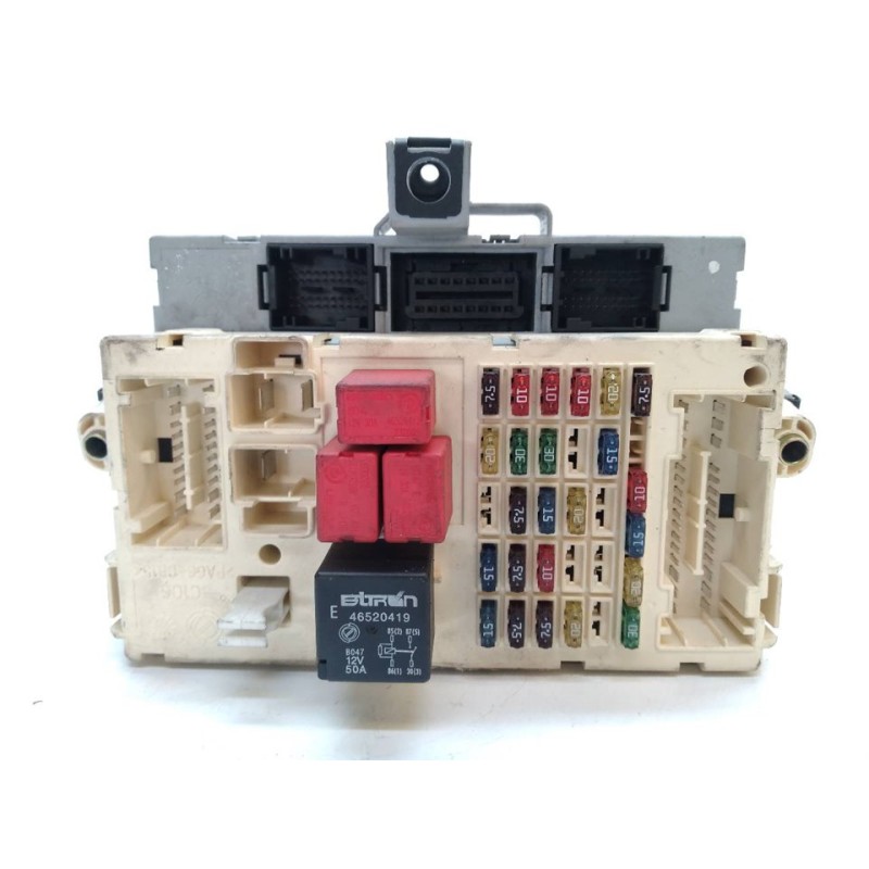 Recambio de caja reles / fusibles para fiat stilo (192) 1.6 16v cat referencia OEM IAM 46797609 3N0DE622D 501208530130 2