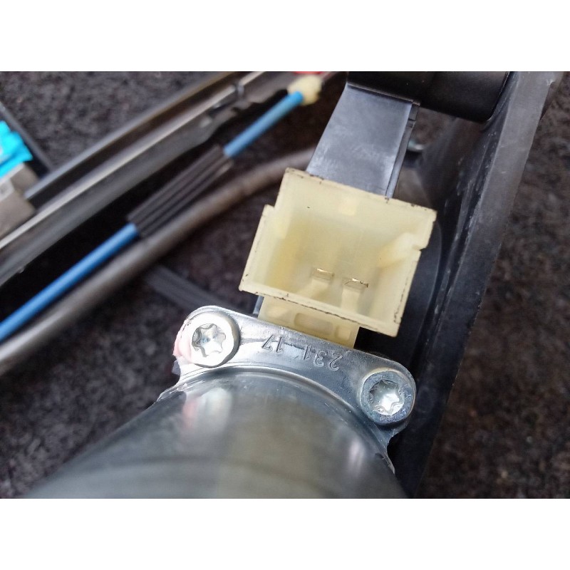 Recambio de elevalunas trasero izquierdo para audi a5 sportback (f5a) sport referencia OEM IAM 0130822705 8W0959801 4