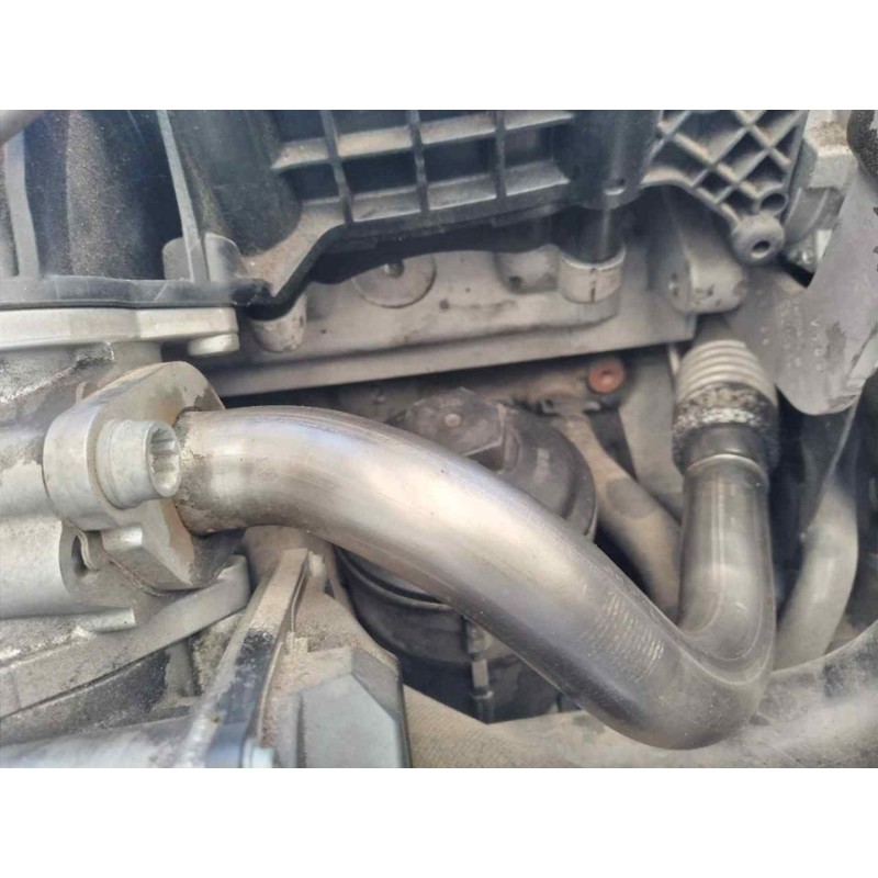 Recambio de tubo para audi a4 ber. (b8) e referencia OEM IAM   