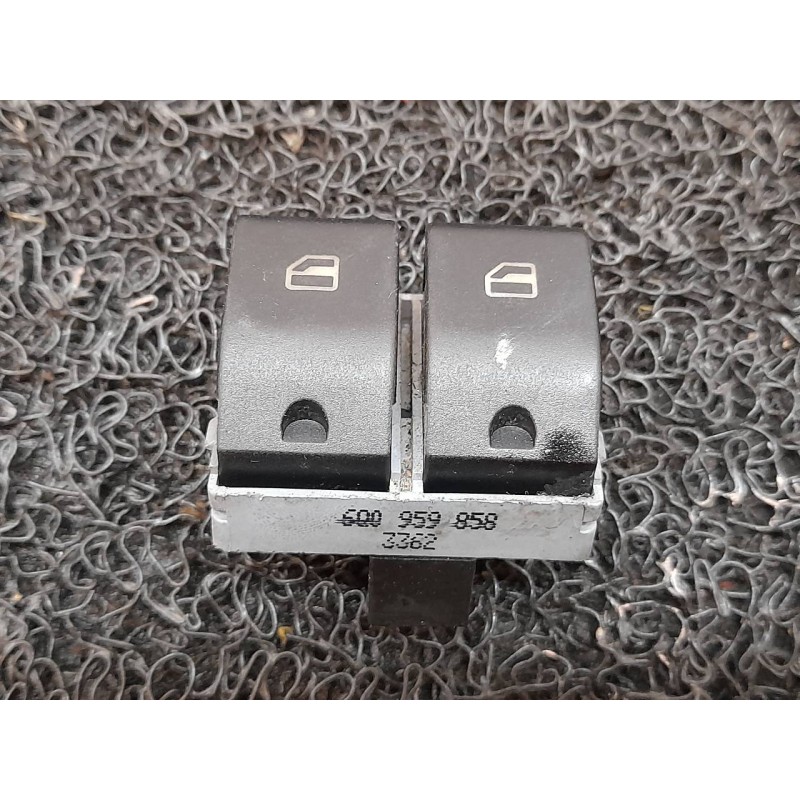 Recambio de mando elevalunas delantero izquierdo para volkswagen polo (9n1) trendline referencia OEM IAM 6Q0959858  