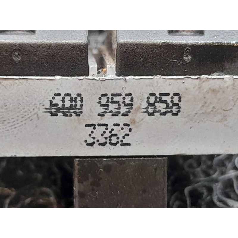Recambio de mando elevalunas delantero izquierdo para volkswagen polo (9n1) trendline referencia OEM IAM 6Q0959858 3