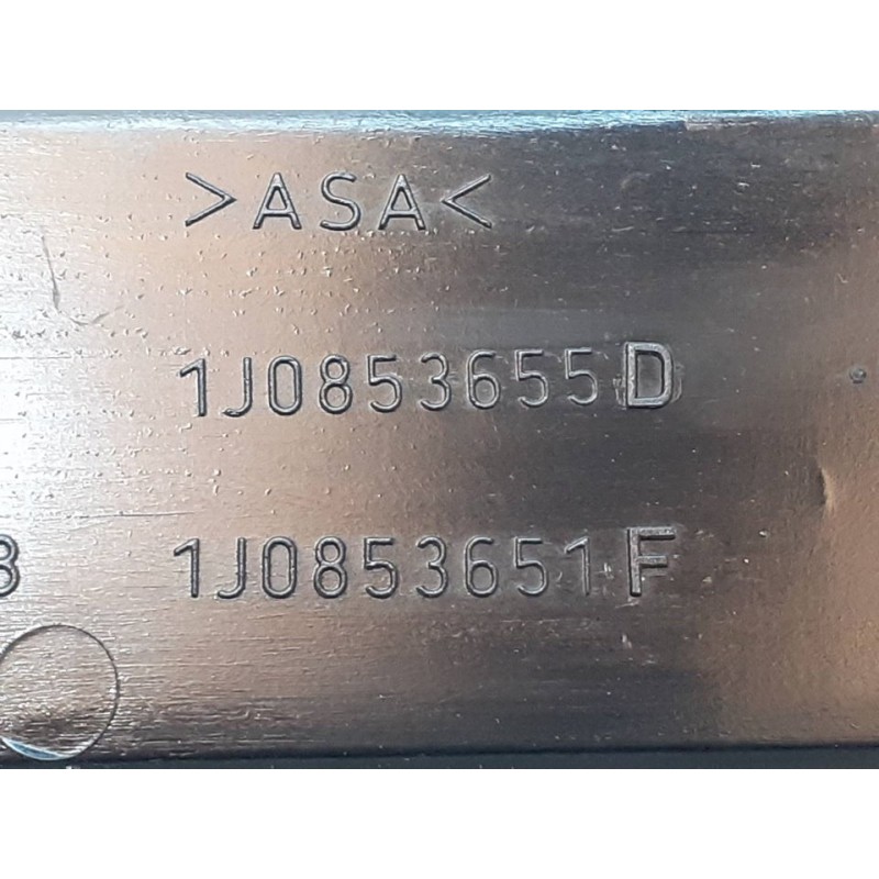 Recambio de rejilla delantera para volkswagen golf iv berlina (1j1) conceptline referencia OEM IAM 1J0853655D - Blanco 4