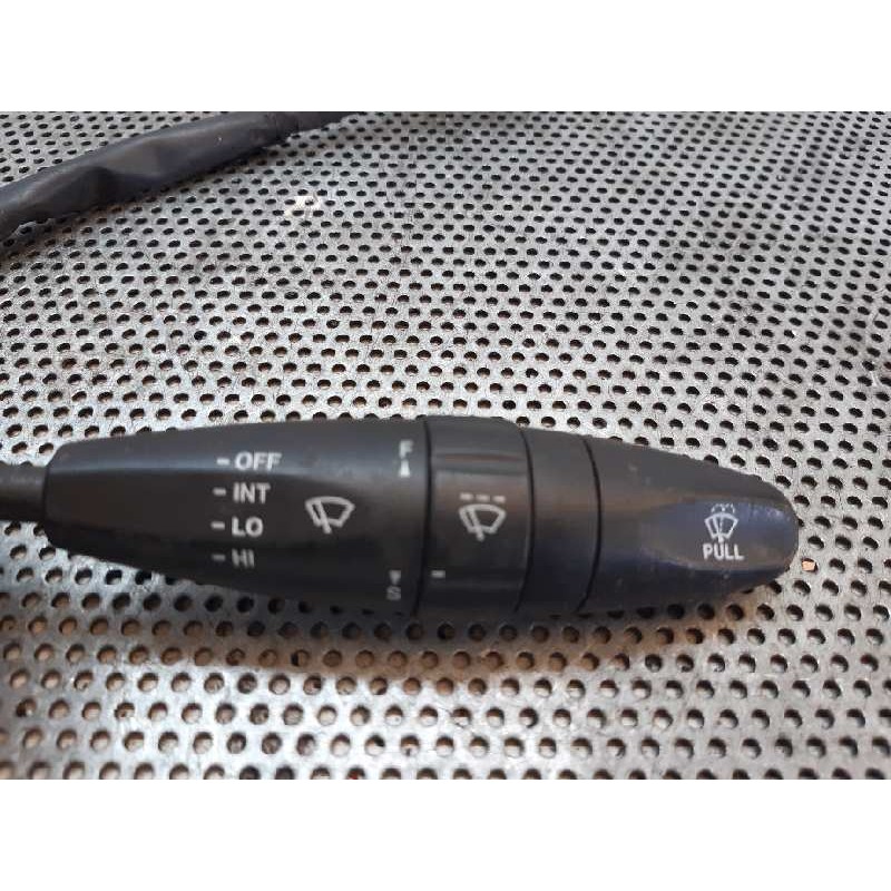 Recambio de mando limpia para ssangyong musso referencia OEM IAM  76750 3