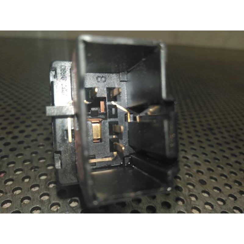 Recambio de warning para seat ibiza (6l1) 1.2 12v referencia OEM IAM 6L1953235A - Rojo 2
