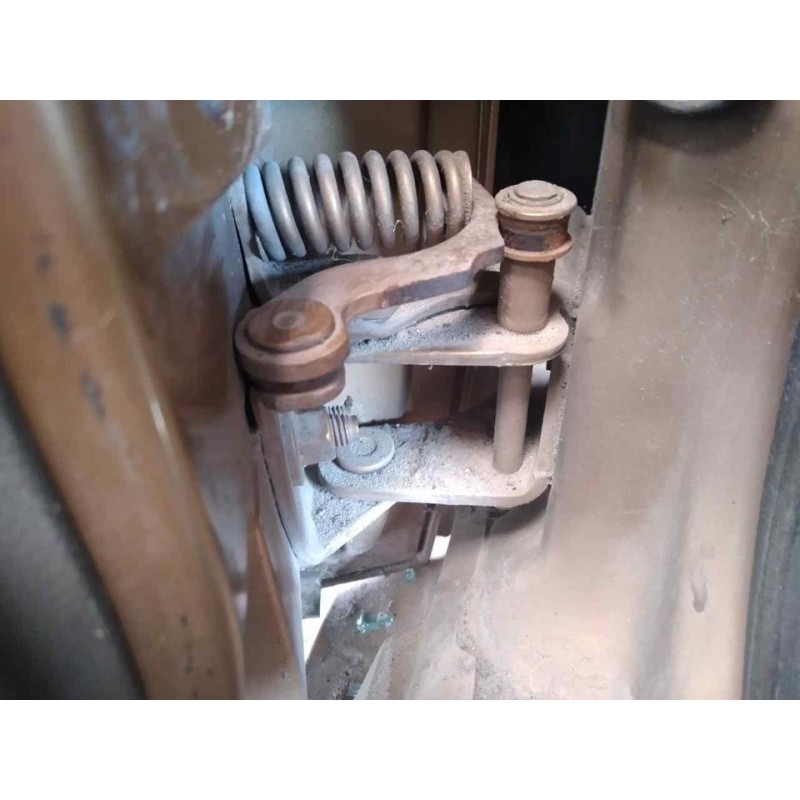 Recambio de retenedor puerta delantera izquierda para chevrolet camaro cabrio piel referencia OEM IAM   