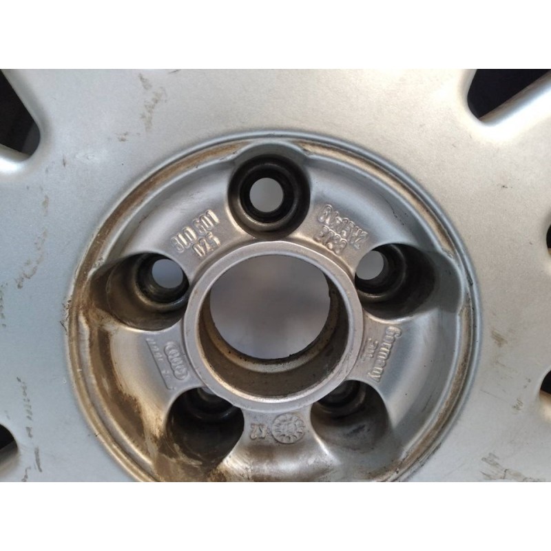 Recambio de llanta para audi a3 (8l) 1.9 tdi ambition referencia OEM IAM 8L0601025 6Jx15H2 ET38 - Blanco 2
