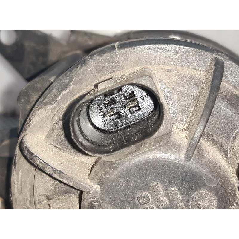 Recambio de faro antiniebla derecho para audi a4 berlina (b5) 2.5 tdi referencia OEM IAM 2