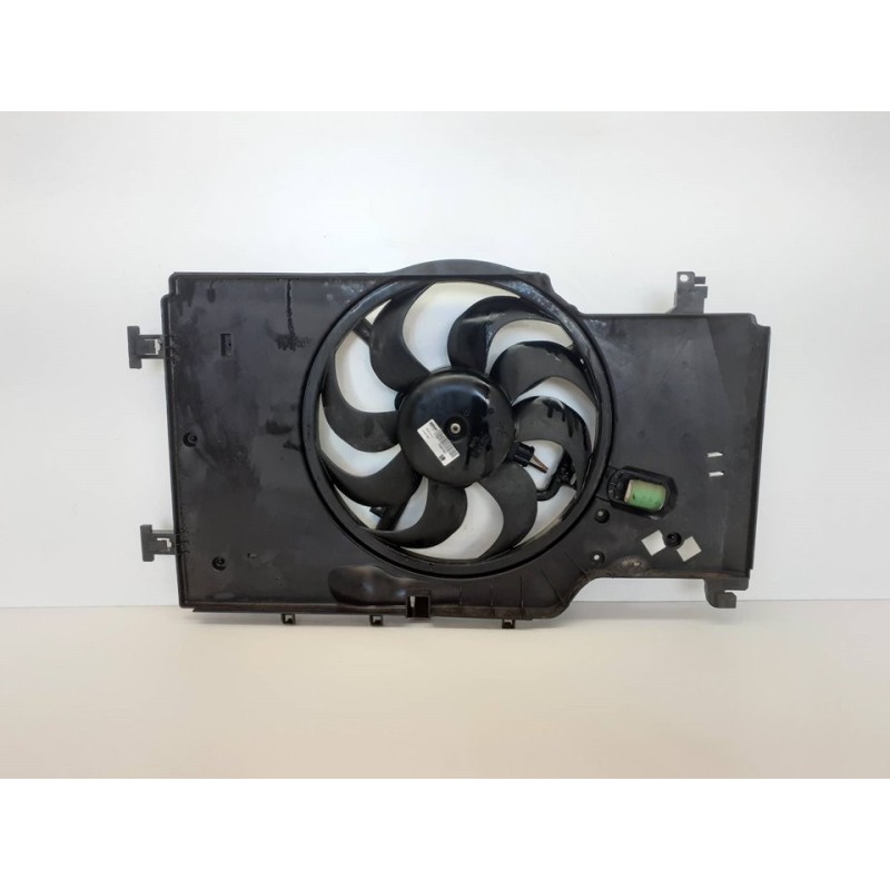 Recambio de electroventilador para opel meriva b essentia referencia OEM IAM T5397001 V4810003 