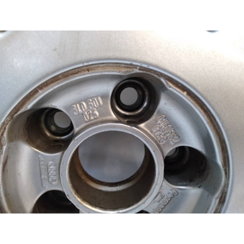 Recambio de llanta para audi a3 (8l) 1.9 tdi ambition referencia OEM IAM 8L0601025 6Jx15H2 ET38 - Blanco 3