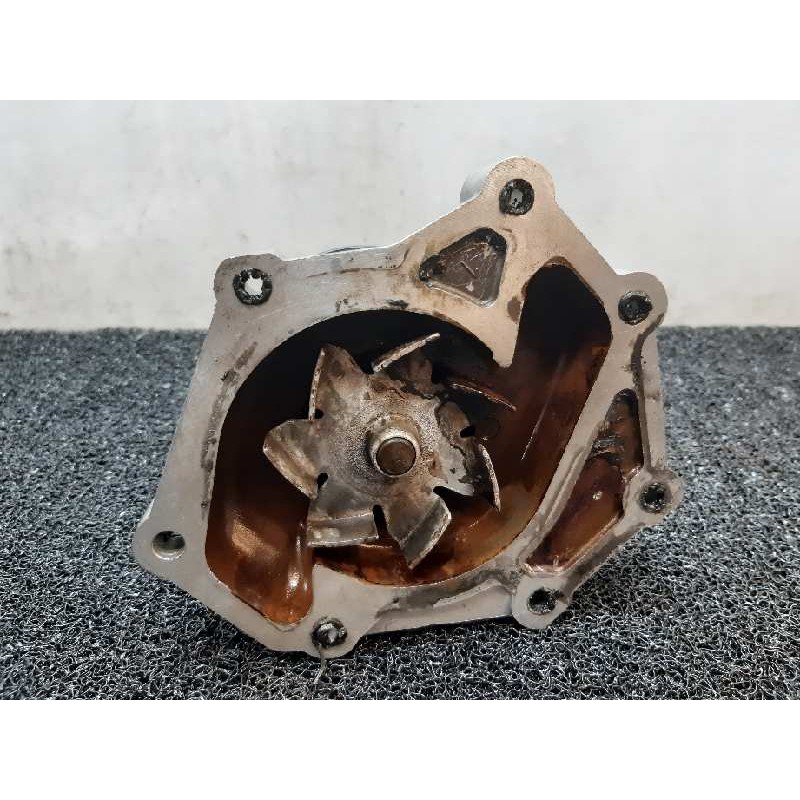 Recambio de bomba agua para kia sorento 2.5 crdi ex referencia OEM IAM - Gris 2
