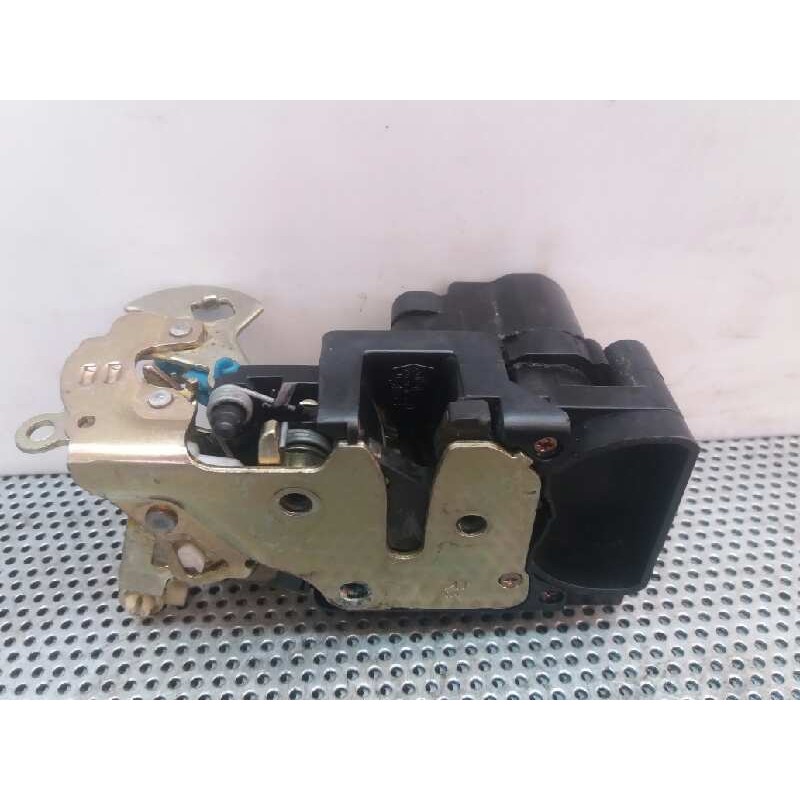 Recambio de cerradura puerta delantera derecha para chevrolet lacetti 1.4 cat referencia OEM IAM   
