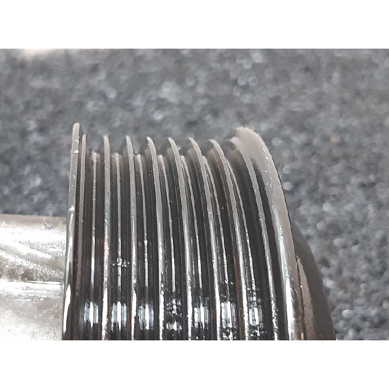 Recambio de bomba agua para kia sorento 2.5 crdi ex referencia OEM IAM - Gris 3
