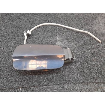 TAPA EXTERIOR COMBUSTIBLE 8W8809906 