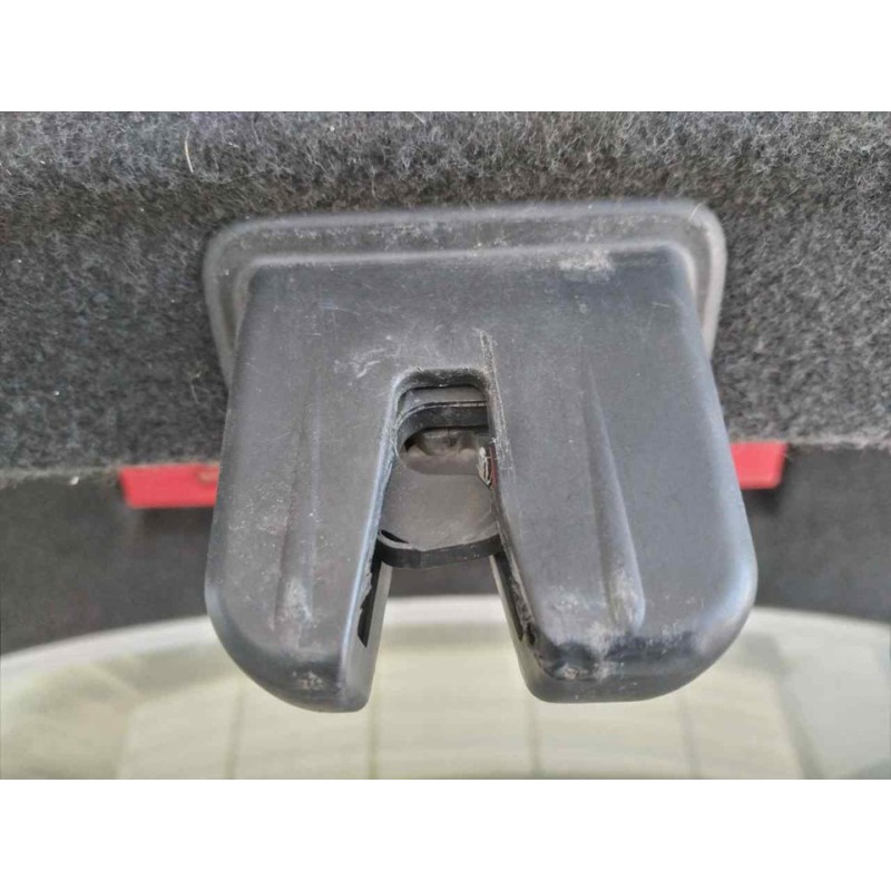 Recambio de cerradura maletero / porton para audi a4 ber. (b8) e referencia OEM IAM   