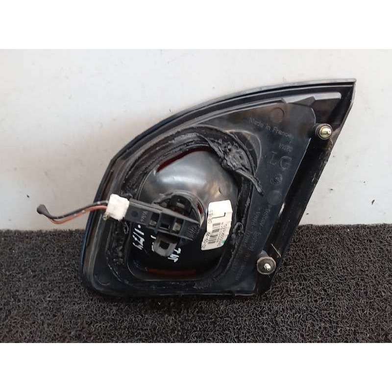 Recambio de piloto trasero izquierdo interior para nissan primera berlina (p11) comfort referencia OEM IAM - Azul 2