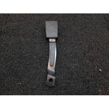 ENGANCHE CINTURON DELANTERO IZQUIERDO 250706 