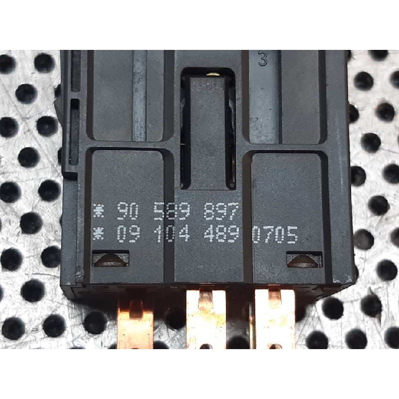 Recambio de warning para opel zafira a design edition referencia OEM IAM 90589867 2