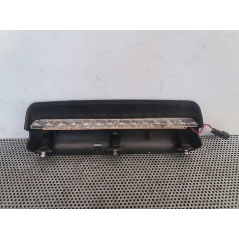 Recambio de luz central de freno para opel corsa c elegance referencia OEM IAM   