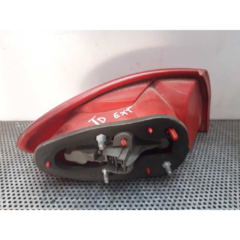 Recambio de piloto trasero derecho para alfa romeo 147 (190) 1.9 jtd cat referencia OEM IAM 2
