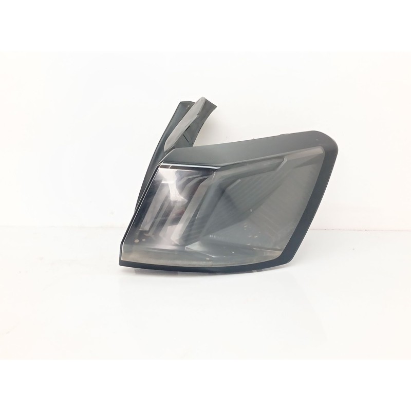Recambio de piloto trasero derecho para peugeot 3008 active pack referencia OEM IAM 9836231180  