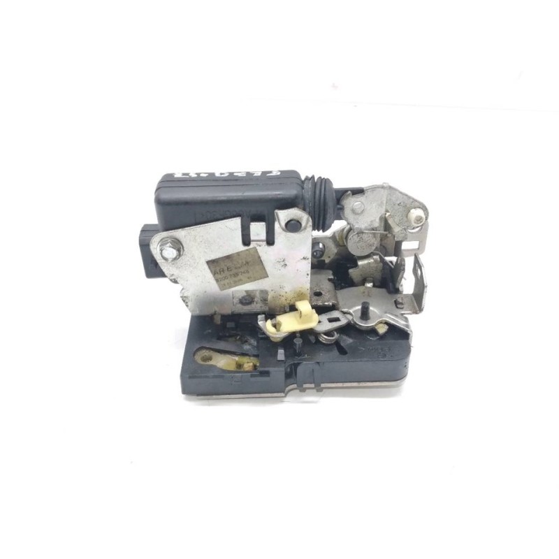 Recambio de cerradura puerta trasera izquierda para dacia sandero laureate referencia OEM IAM 820073524  