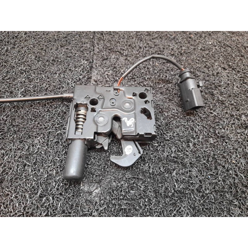 Recambio de cerradura capo para audi a5 sportback (f5a) sport referencia OEM IAM 8W0823509C  