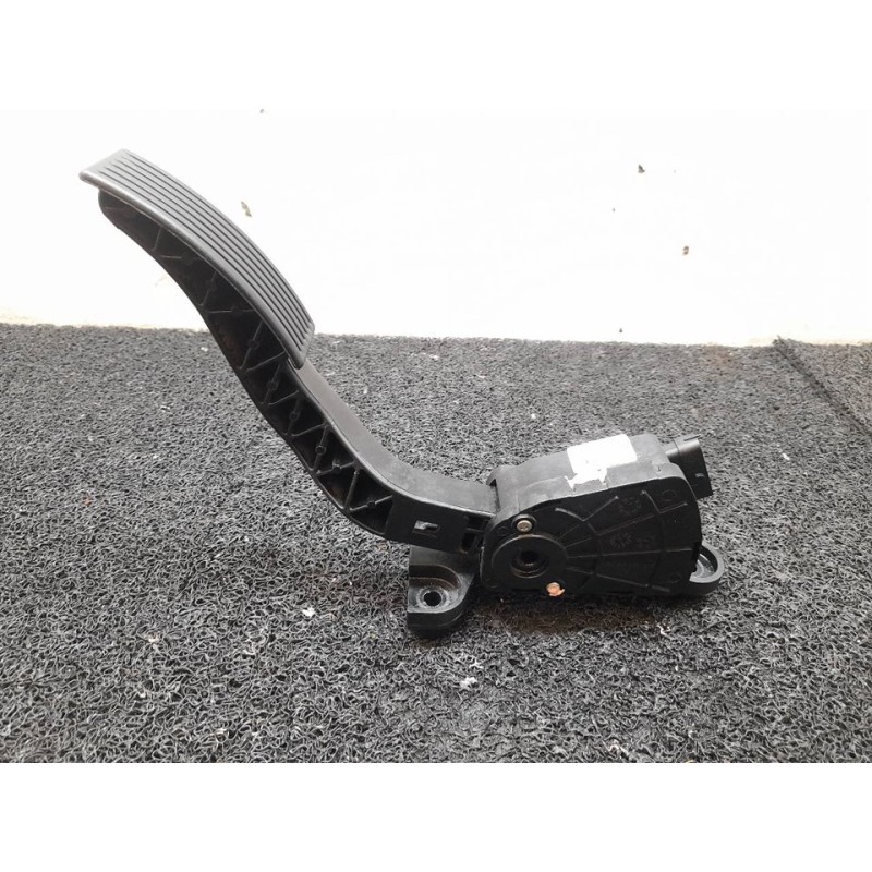 Recambio de potenciometro pedal para hyundai i20 classic referencia OEM IAM 351904A700  