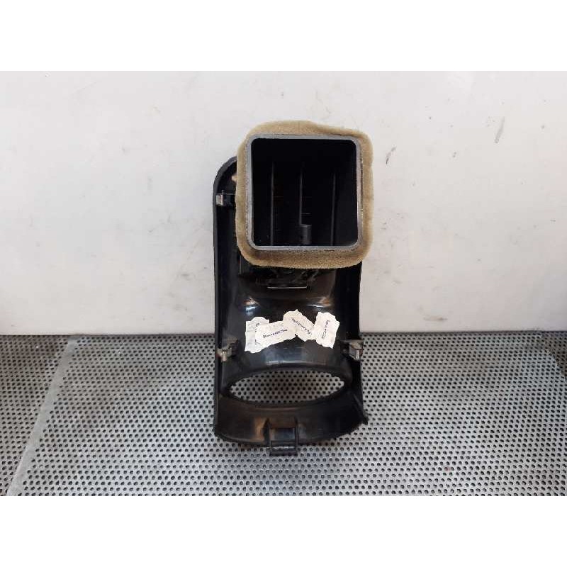 Recambio de rejilla aireadora para nissan nt400 cabstar (01/20214) cabstar 35.xx cabina simple cabina individual referencia OEM - Blanco 2