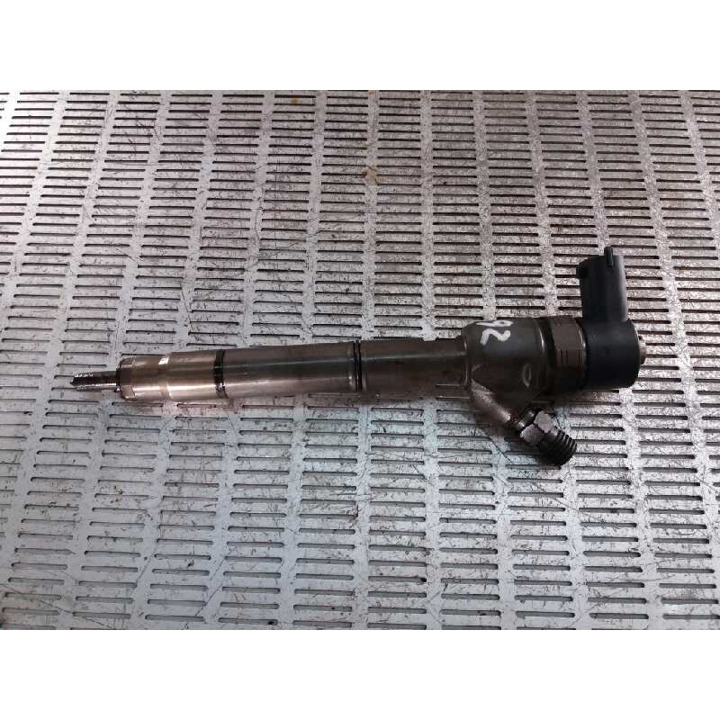 Recambio de inyector para hyundai i30 1.6 crdi cat referencia OEM IAM 338002A900  0445110320