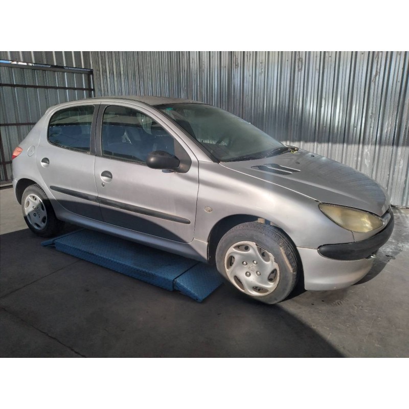 peugeot 206 berlina del año 2002
