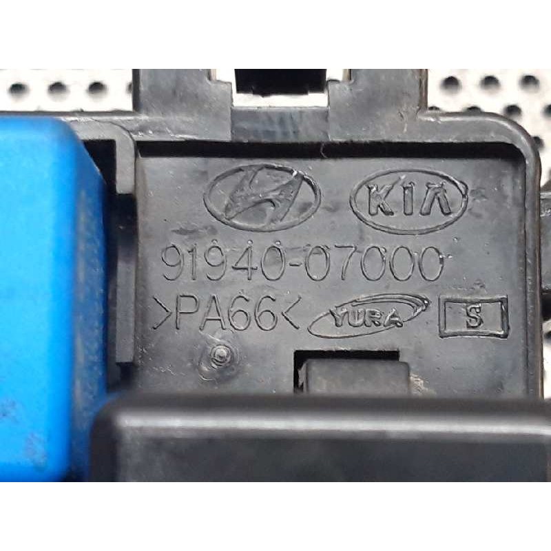 Recambio de caja reles / fusibles para kia picanto 1.1 ex referencia OEM IAM 9194007000 - Rojo 2
