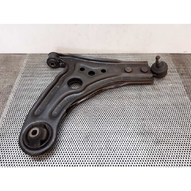 Recambio de brazo suspension inferior delantero derecho para chevrolet aveo lt referencia OEM IAM   