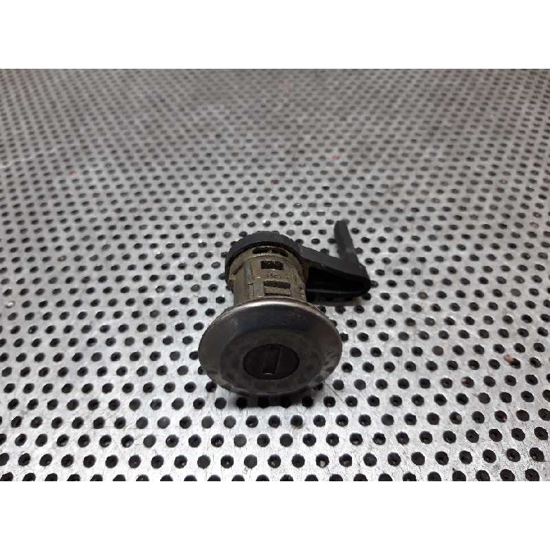 Recambio de bombin puerta delantera derecha para peugeot 206 berlina 1.9 diesel referencia OEM IAM   